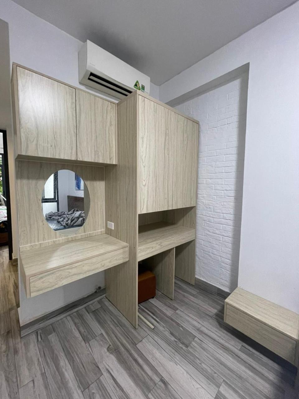 Center View And